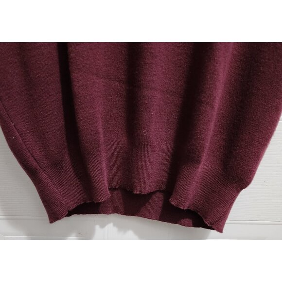 Vtg Izod Mens V-Neck Pullover Sleeveless Sweater Vest Golf Red Maroon USA Sz M - Picture 6 of 10